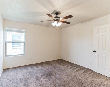 2416 Alterman Dr - Photo Thumbnail 5