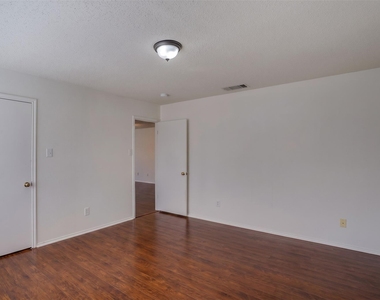 2602 Stapleford Dr - Photo Thumbnail 15