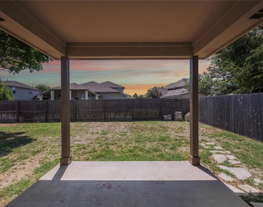 2328 Pearson Way - Photo Thumbnail 9