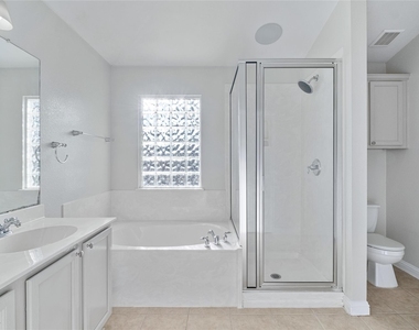 2328 Pearson Way - Photo Thumbnail 23