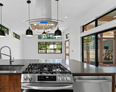 1908 Richcreek Rd - Photo Thumbnail 13