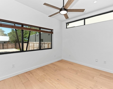 1908 Richcreek Rd - Photo Thumbnail 25