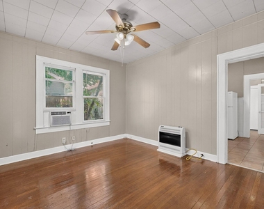 4211 Avenue B - Photo Thumbnail 7