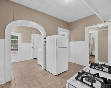 4211 Avenue B - Photo Thumbnail 12