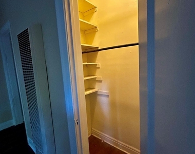 615 W 31st St - Photo Thumbnail 9