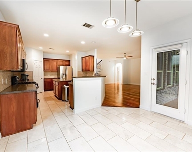 15716 Belfin Dr - Photo Thumbnail 16