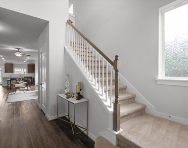 321 Buffalo View Ln - Photo Thumbnail 14