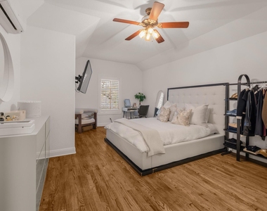 2703 Mccullough St - Photo Thumbnail 23