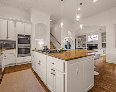 2703 Mccullough St - Photo Thumbnail 16