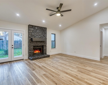 13126 Mill Stone Dr - Photo Thumbnail 10