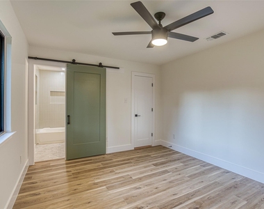 13126 Mill Stone Dr - Photo Thumbnail 14