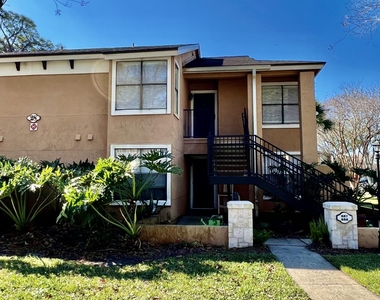 887 Coral Reef Way - Photo Thumbnail 2