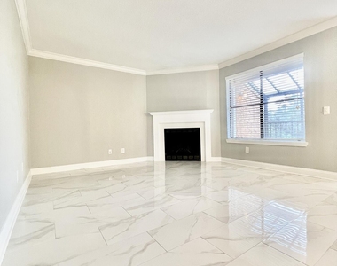 887 Coral Reef Way - Photo Thumbnail 6
