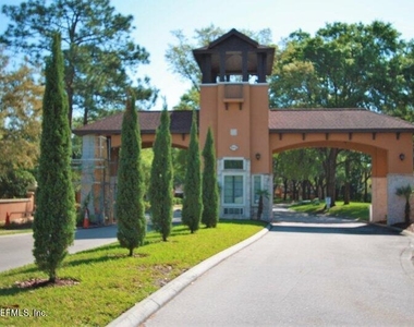 887 Coral Reef Way - Photo Thumbnail 28
