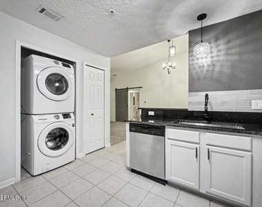 7920 Merrill Road - Photo Thumbnail 19