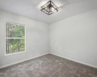 7920 Merrill Road - Photo Thumbnail 13