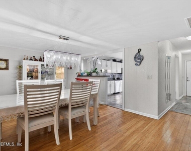 8880 Old Kings Road - Photo Thumbnail 23