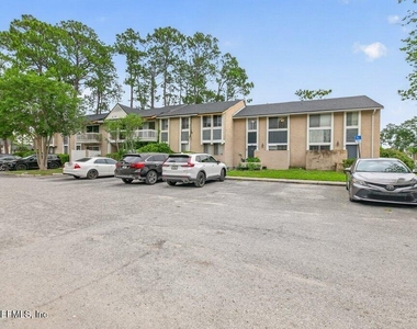 8880 Old Kings Road - Photo Thumbnail 1