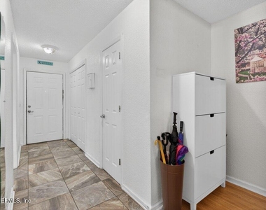 8880 Old Kings Road - Photo Thumbnail 5