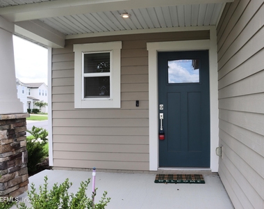 13184 Holsinger Boulevard - Photo Thumbnail 4