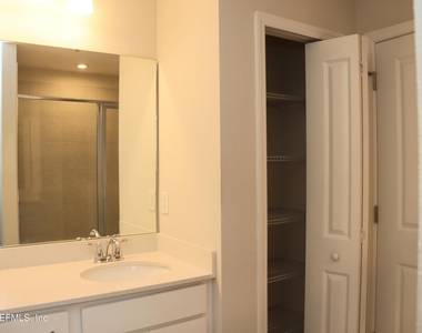 13184 Holsinger Boulevard - Photo Thumbnail 34