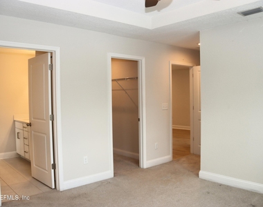 13184 Holsinger Boulevard - Photo Thumbnail 32