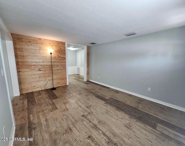 126 Phoenetia Drive - Photo Thumbnail 2