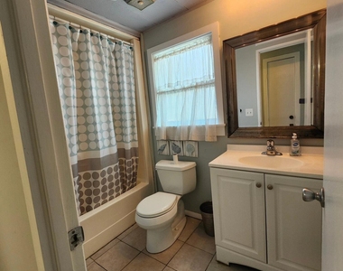 126 Phoenetia Drive - Photo Thumbnail 12