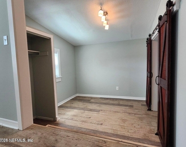 126 Phoenetia Drive - Photo Thumbnail 14