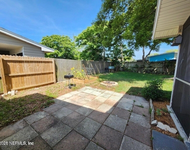 126 Phoenetia Drive - Photo Thumbnail 20