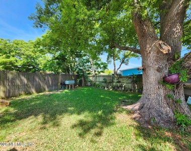 126 Phoenetia Drive - Photo Thumbnail 21