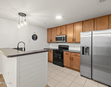 108 Brannan Place - Photo Thumbnail 15