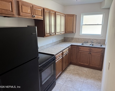 1205 Lasalle Street - Photo Thumbnail 1