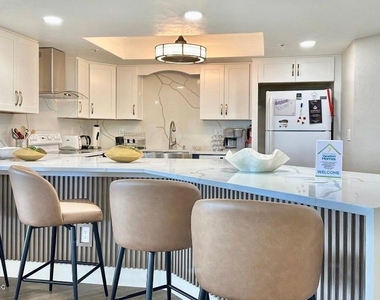 2545 Atlantic Avenue - Photo Thumbnail 4