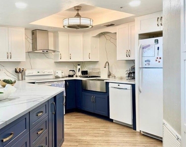 2545 Atlantic Avenue - Photo Thumbnail 2