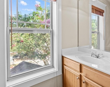 655 Mead Street Se - Photo Thumbnail 19