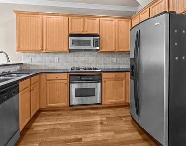 655 Mead Street Se - Photo Thumbnail 6