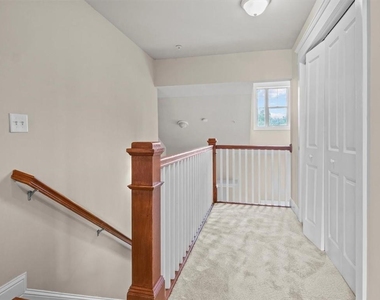 655 Mead Street Se - Photo Thumbnail 15