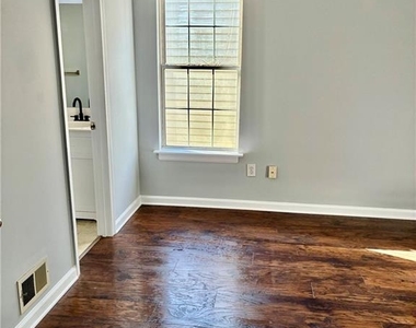 3449 Benthollow Lane - Photo Thumbnail 11