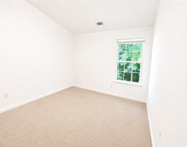6944 Rogers Point - Photo Thumbnail 8