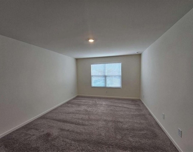 2662 Toucan Way - Photo Thumbnail 9