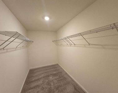 2662 Toucan Way - Photo Thumbnail 13