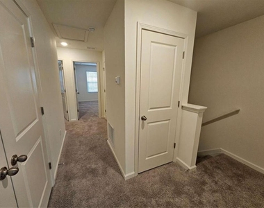 2662 Toucan Way - Photo Thumbnail 14
