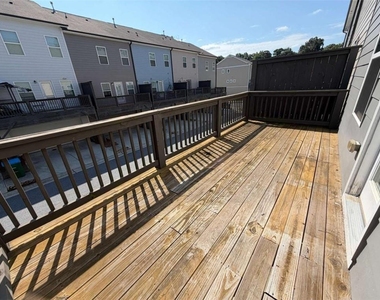 3782 Oxford Circle - Photo Thumbnail 44