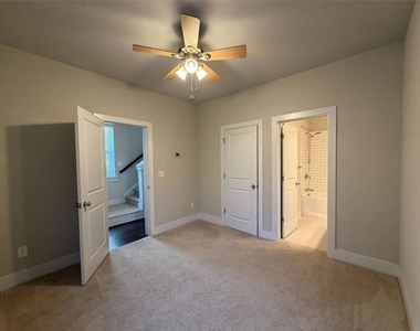 3782 Oxford Circle - Photo Thumbnail 34