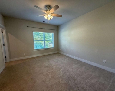 3782 Oxford Circle - Photo Thumbnail 25