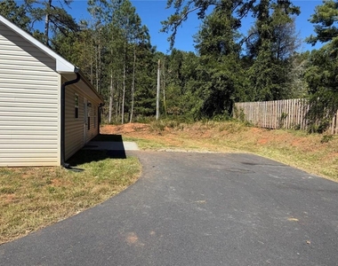 635 Ben Higgins Road - Photo Thumbnail 11