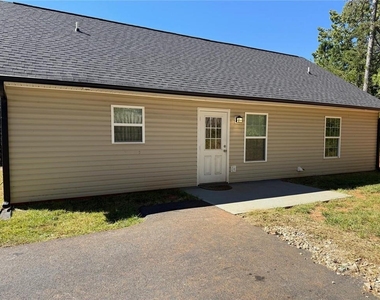 635 Ben Higgins Road - Photo Thumbnail 5