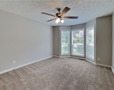 1874 Manor Oak Lane - Photo Thumbnail 14