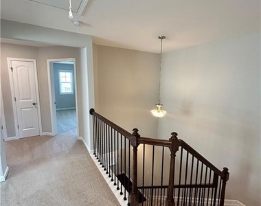 7090 Post Park Way - Photo Thumbnail 13